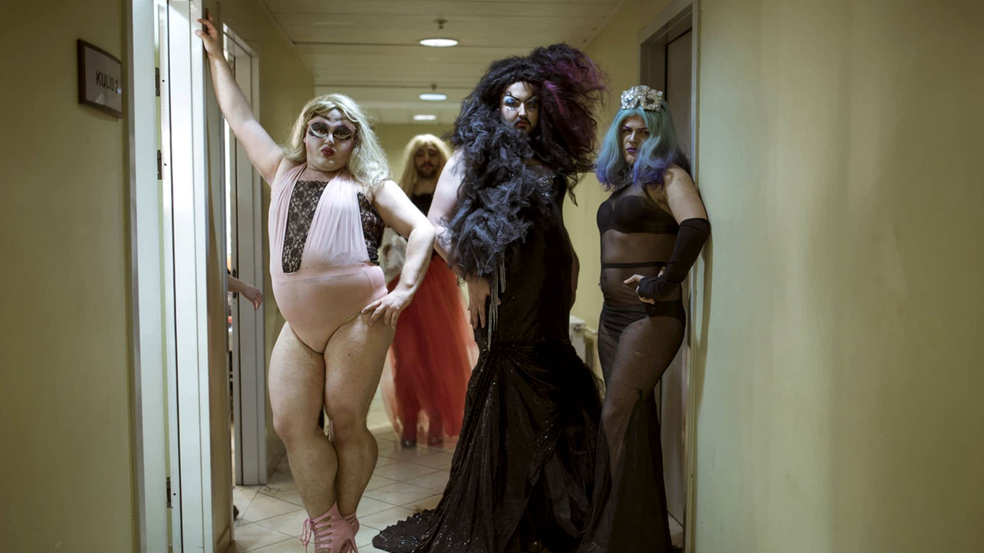 Zamane Öyküleri: Felis <br> Hande Ortaç