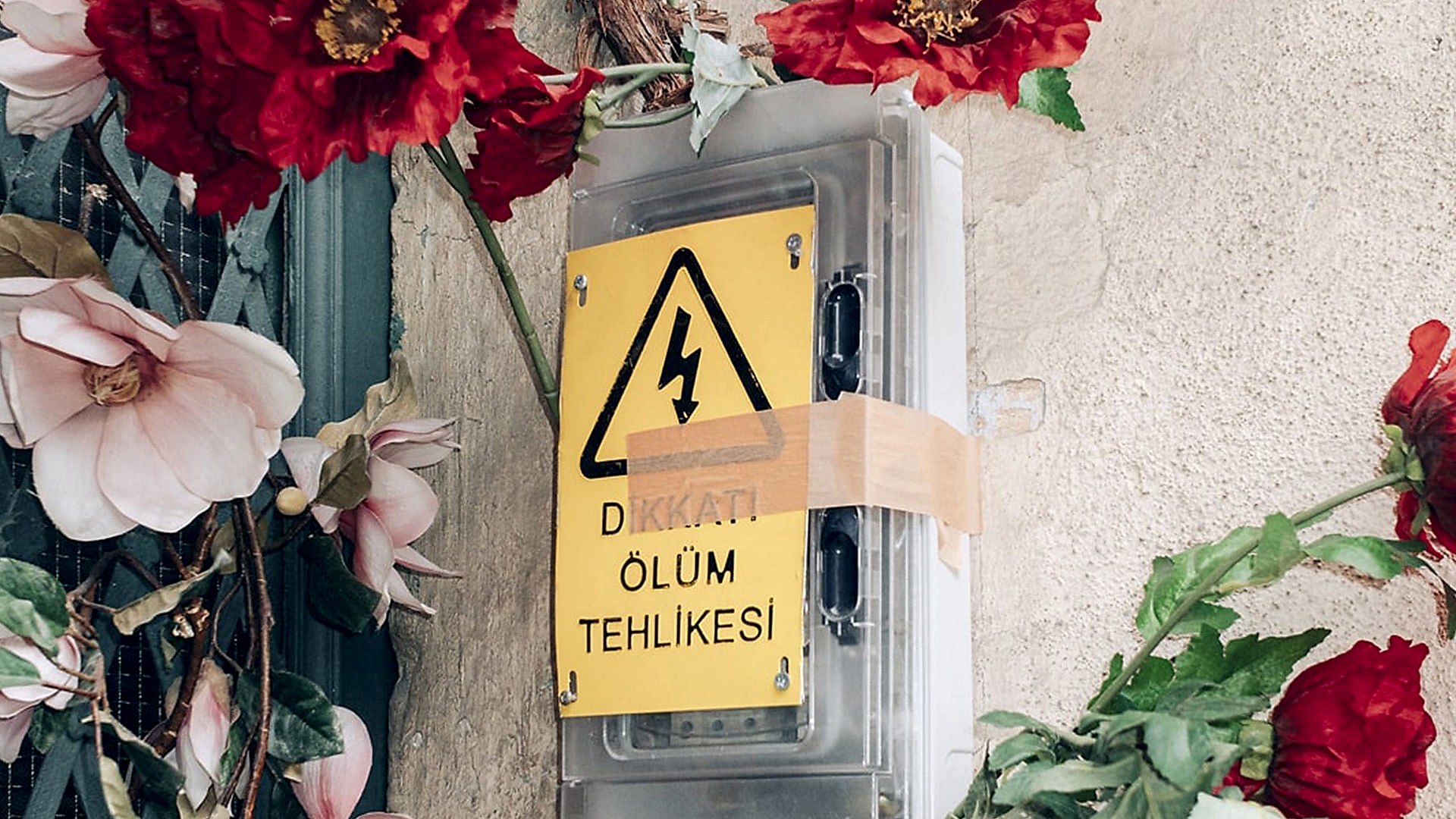 Zamane Öyküleri: Cihangir <br>Özge Baykan Calafato